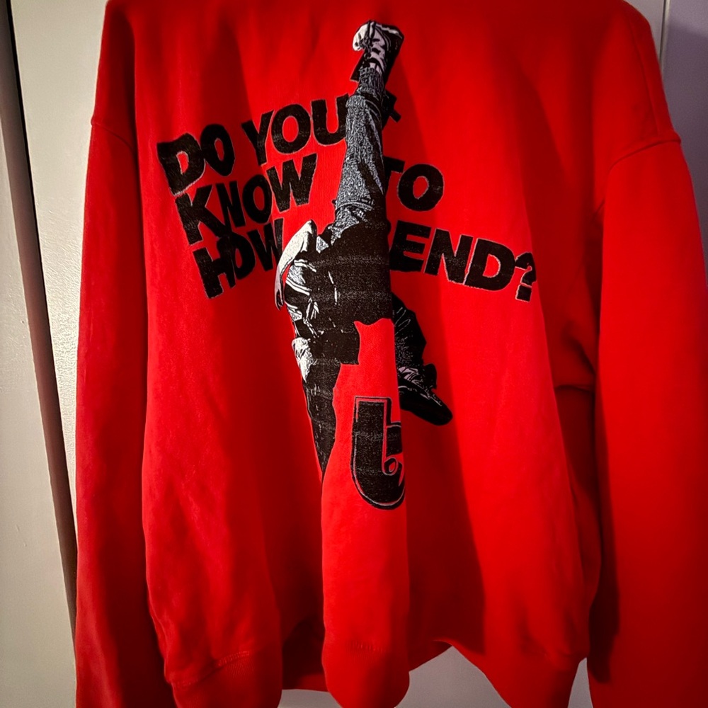 Billie eilish hit me hard and short hoodie